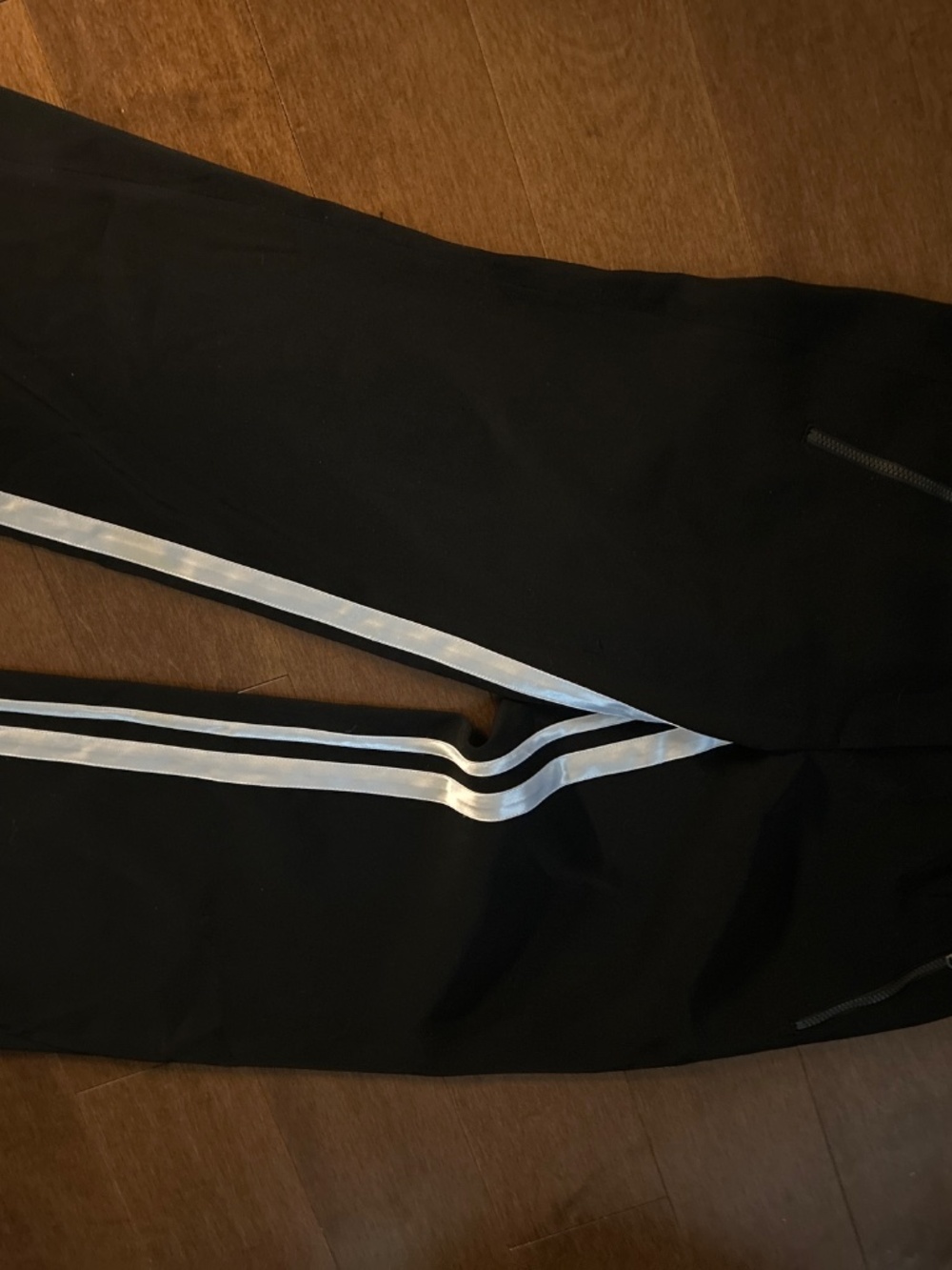 Sweatsuit - Picture 6 of 8